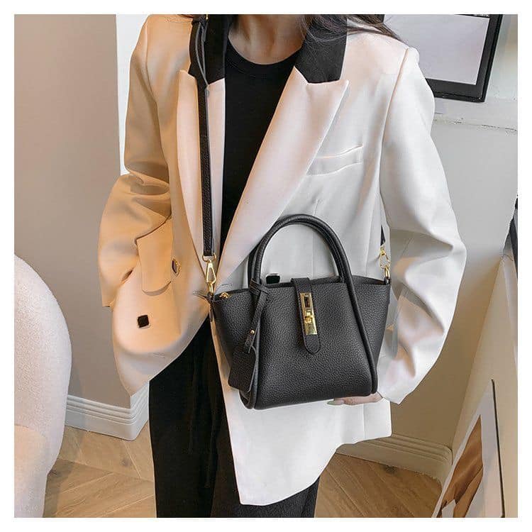 Elle | Classic Shoulderbag